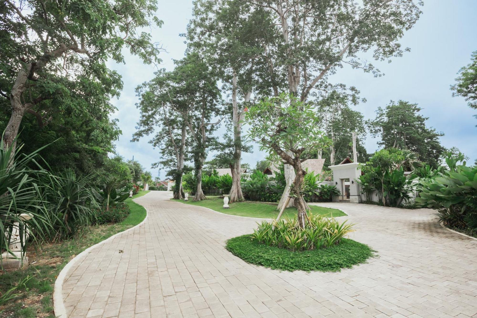 Arpana Luxury Private Pool Villas 짐바란 외부 사진